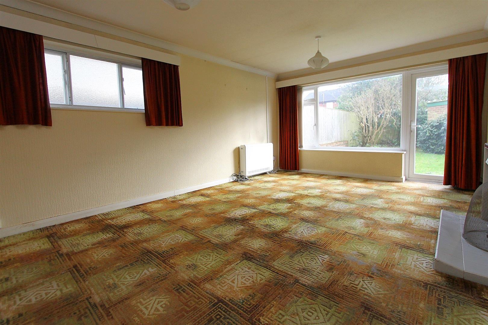 2 bed property in Hall Street, Stourbridge